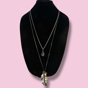 AEO long doubled layered leaf pendant necklace